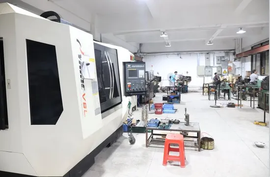 Fügen Sie Beschichtungs-Zoll-Spezialformen-Auswerfer zum Entformen hinzu